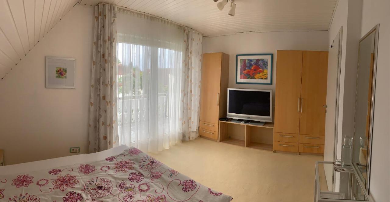 Schoene Zimmer Im Zentrum Leben Offenburg Exterior foto