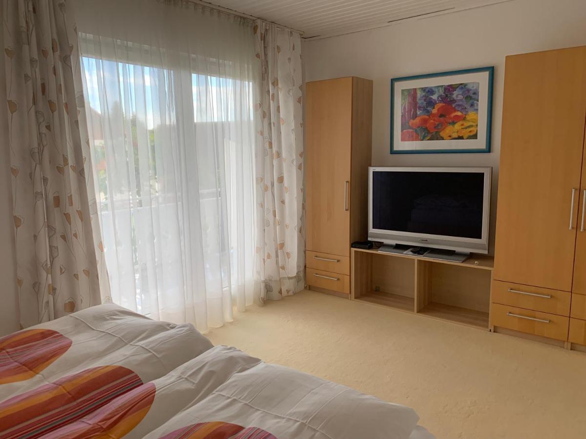 Schoene Zimmer Im Zentrum Leben Offenburg Exterior foto